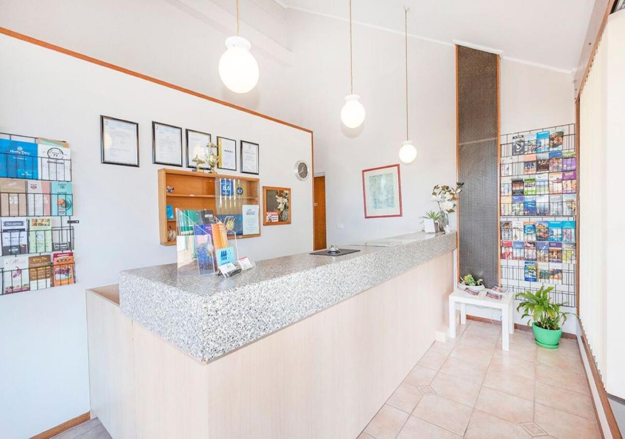 Burwood East Motel Eksteriør billede